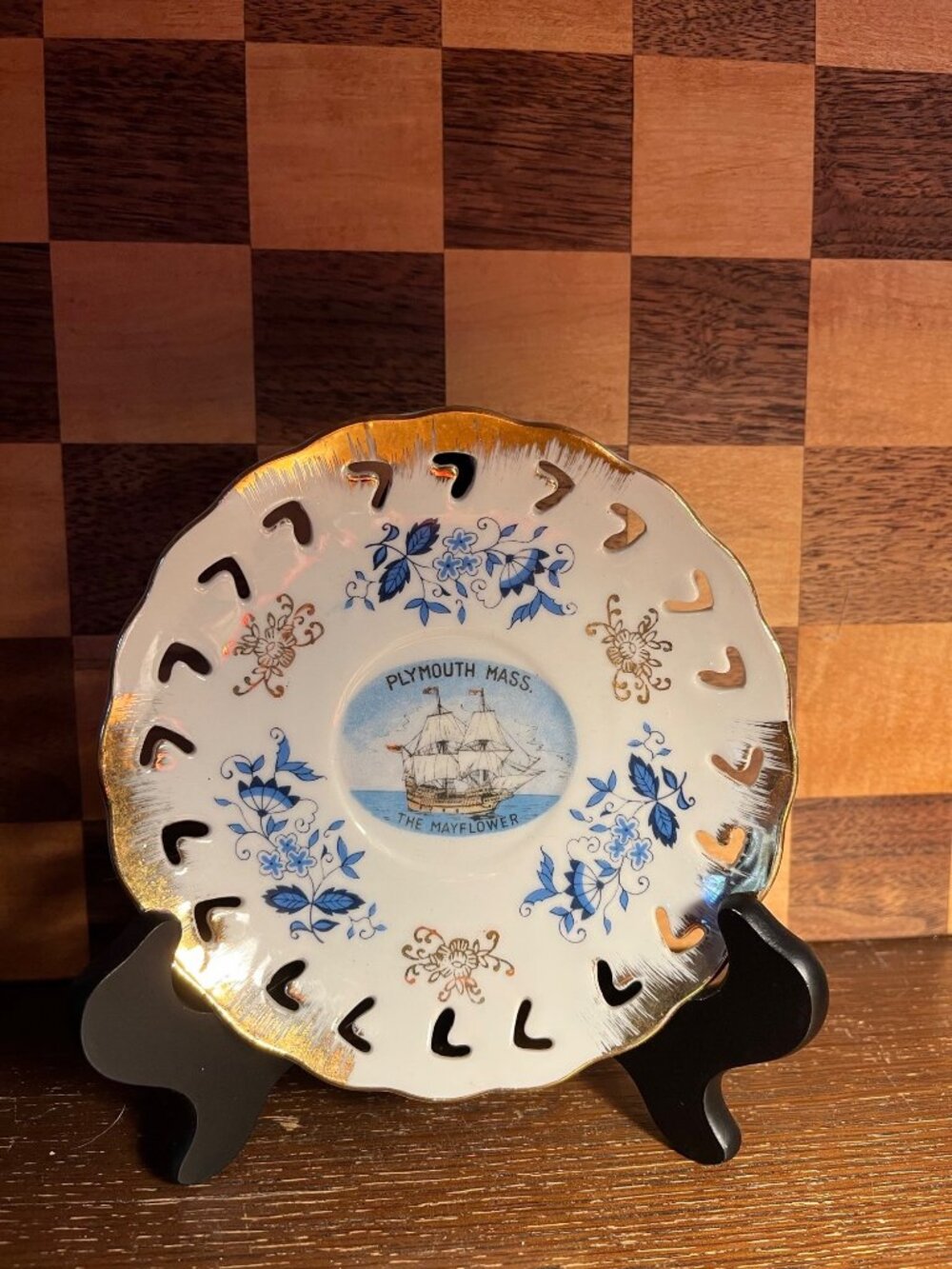 Plymouth Massachusetts Mayflower Ship Plate A957